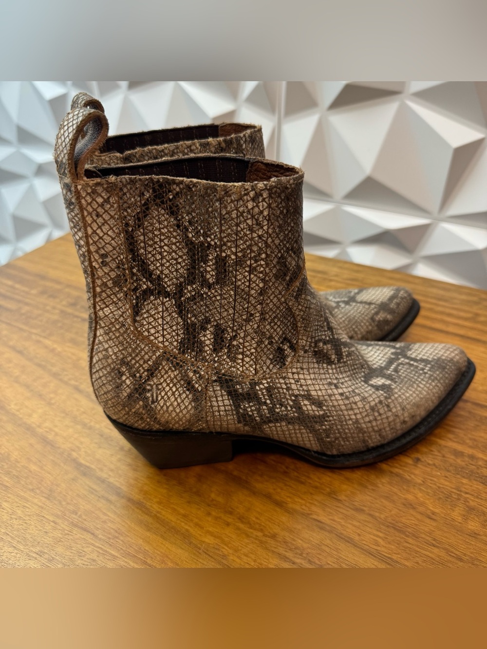 Frye Sacha Chelsea Boots - Natural Snakeskin Embossed Leather - Size 5 US